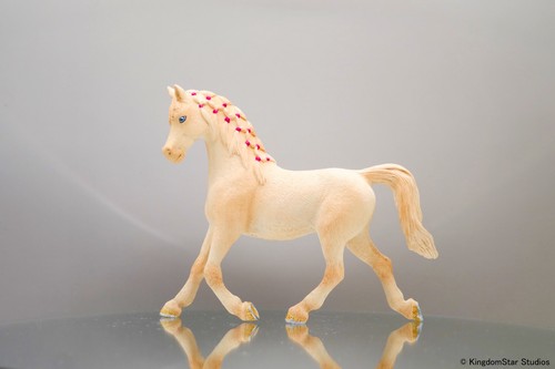 Schleich repaint angel - repaint, ‘angel’