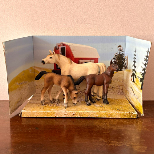 Schleich arabian mare - arabian,