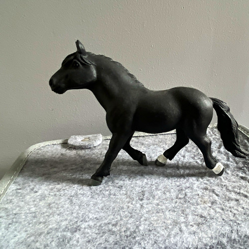 Schleich noriker stalion new